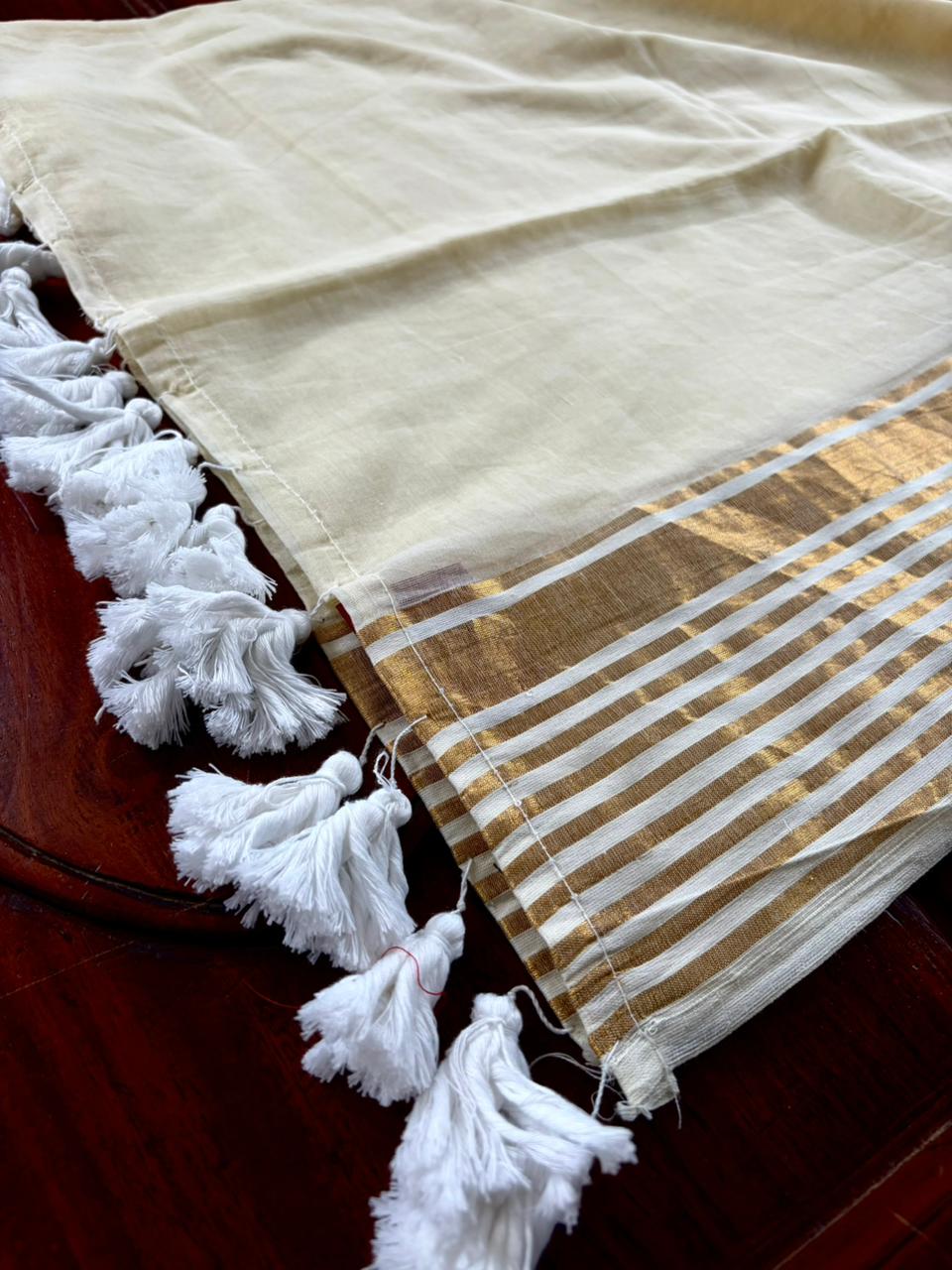 Traditional Kerala Mul Cotton Saree with Classic Kasavu Border [MC12]