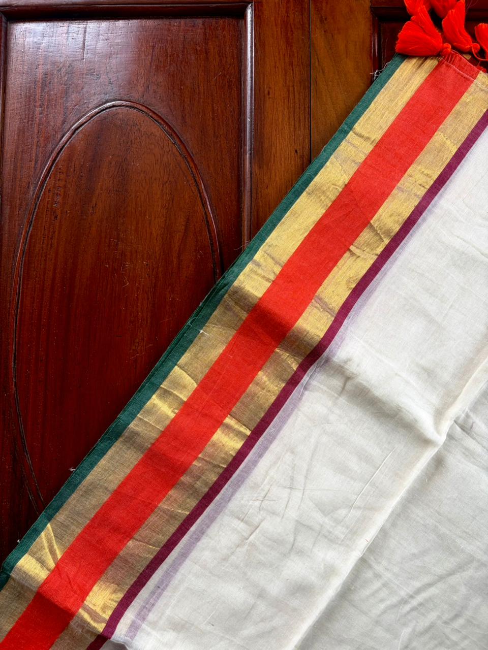 Traditional Kerala Mul Cotton Saree with Classic Kasavu Border [MC15]