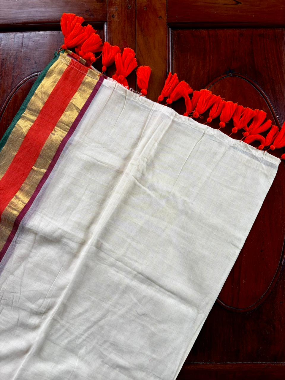 Traditional Kerala Mul Cotton Saree with Classic Kasavu Border [MC15]