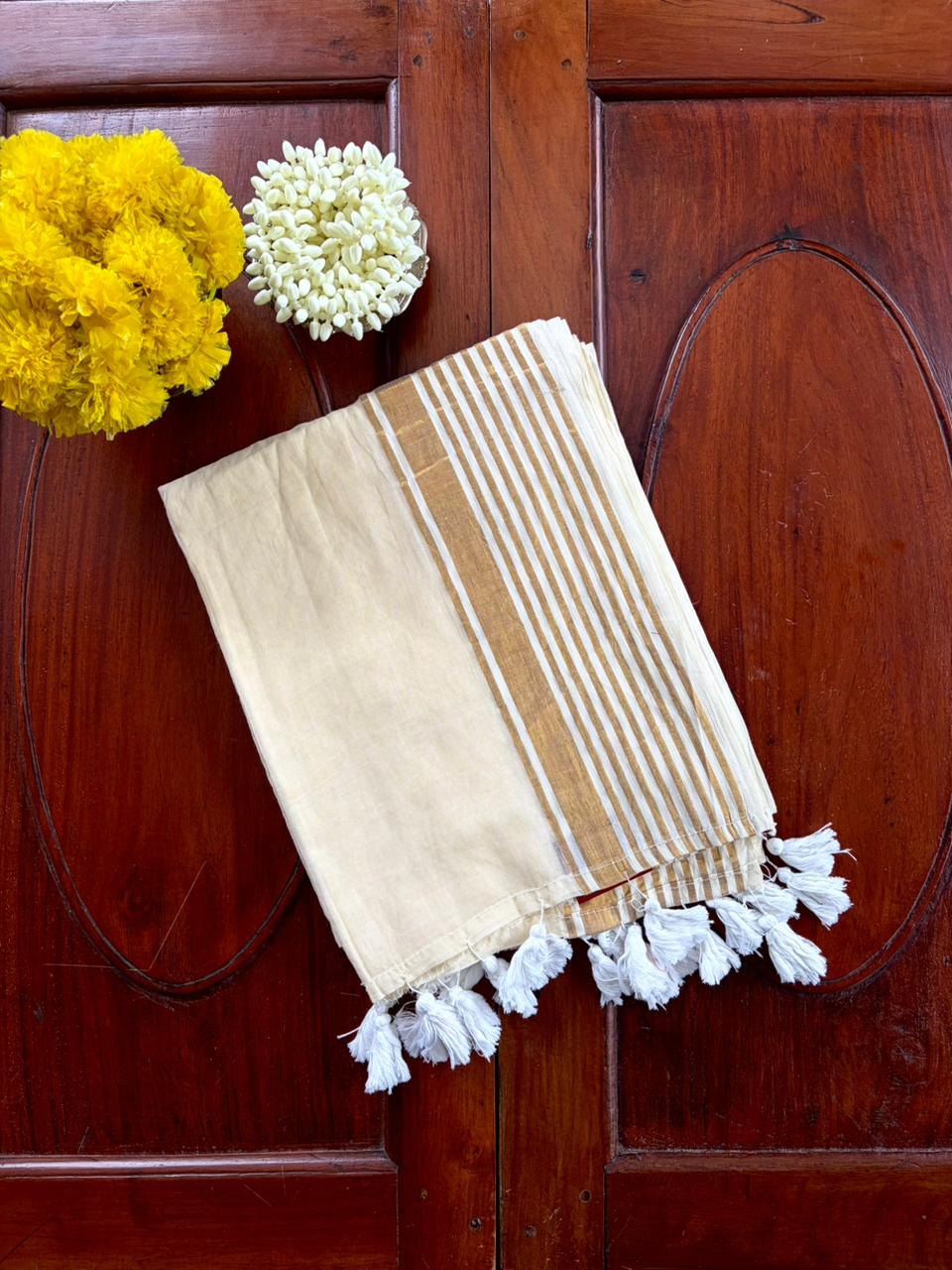 Traditional Kerala Mul Cotton Saree with Classic Kasavu Border [MC12]