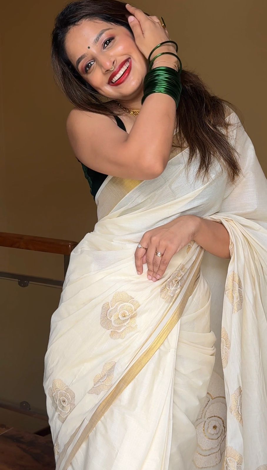 Elegant Kerala Kasavu Saree with Floral Zari Motifs [MC65]