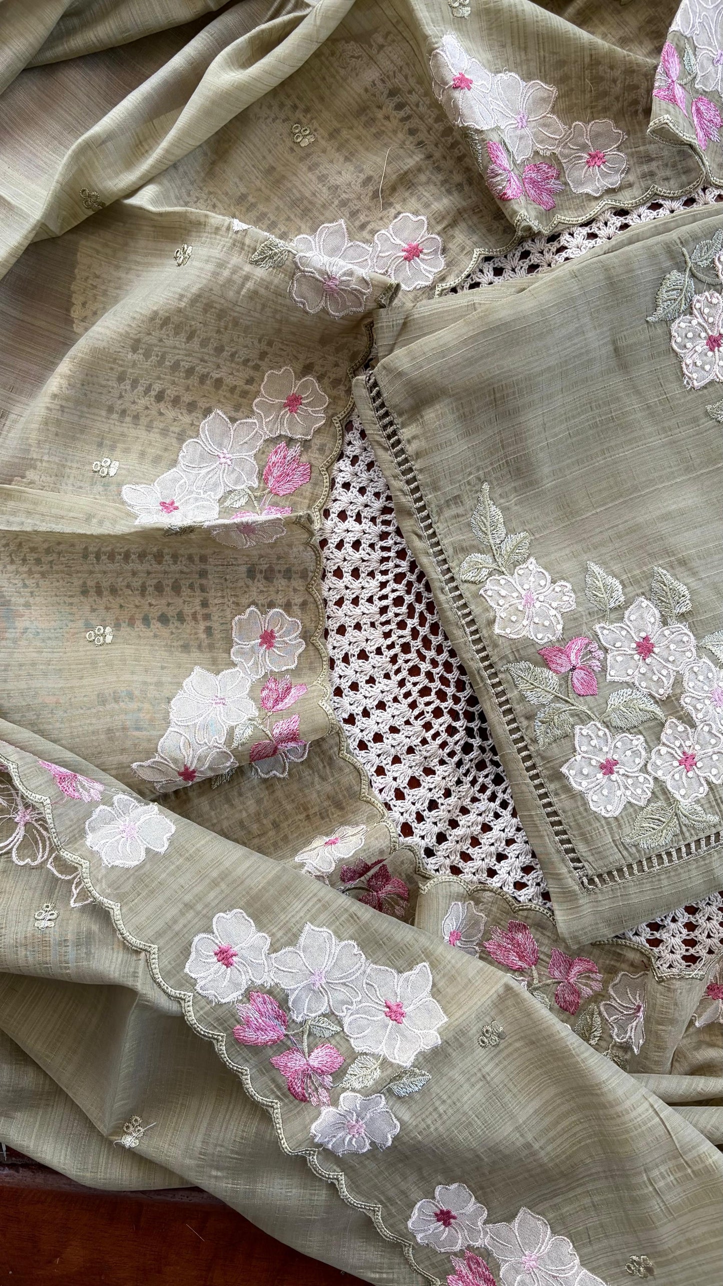 Soft Cotton Floral Printed Unstitched Salwar Suit [GUG128]