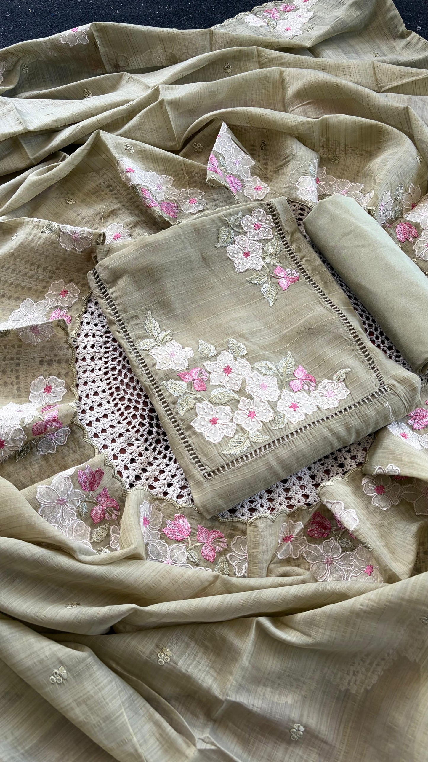 Soft Cotton Floral Printed Unstitched Salwar Suit [GUG128]