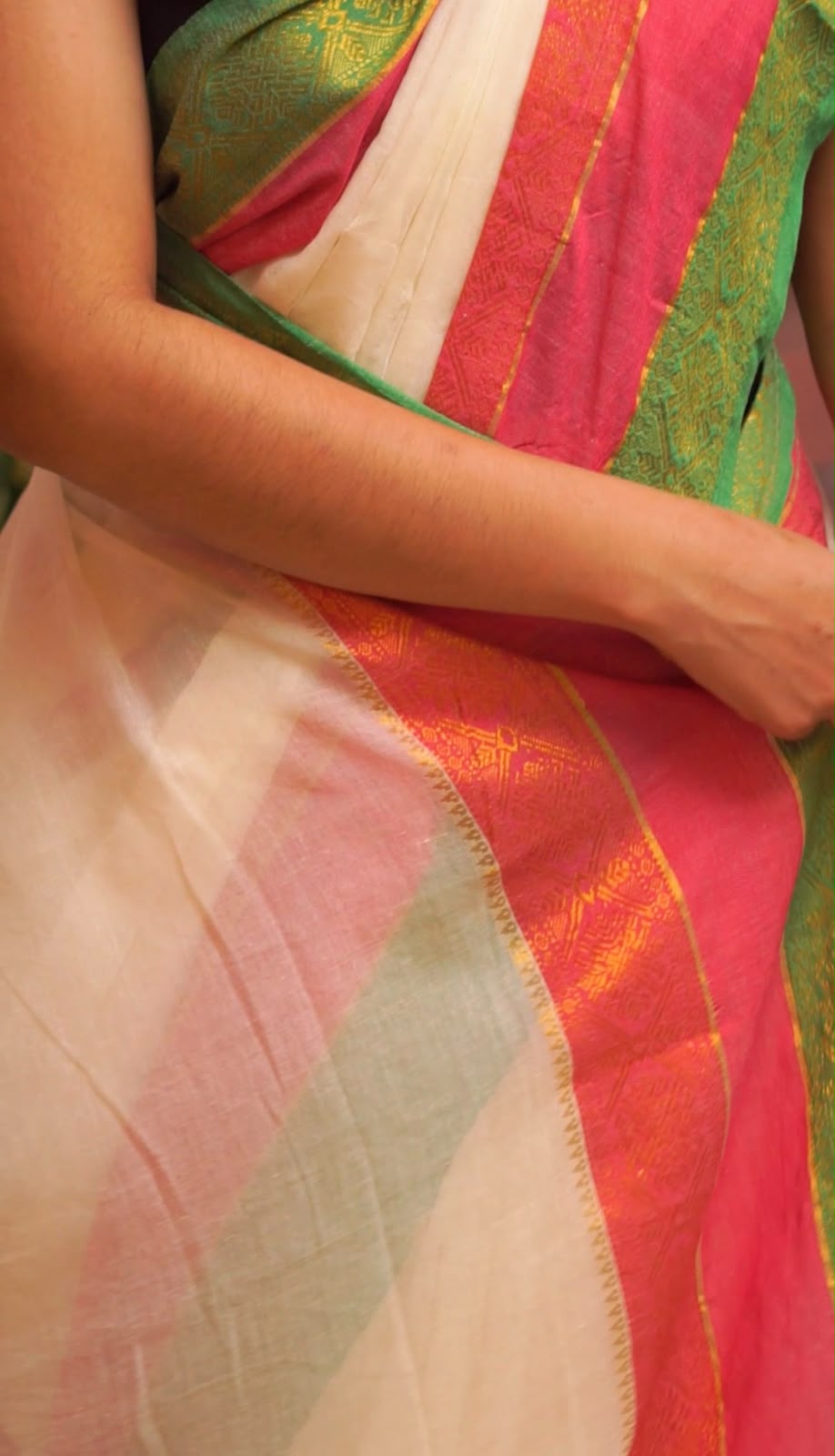 Traditional Kerala Mul Cotton Saree with Classic Kasavu Border [MC18]