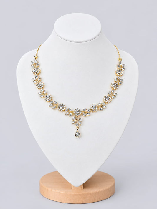 Elegant Golden Floral Necklace – A Touch of Timeless Elegance [J34]