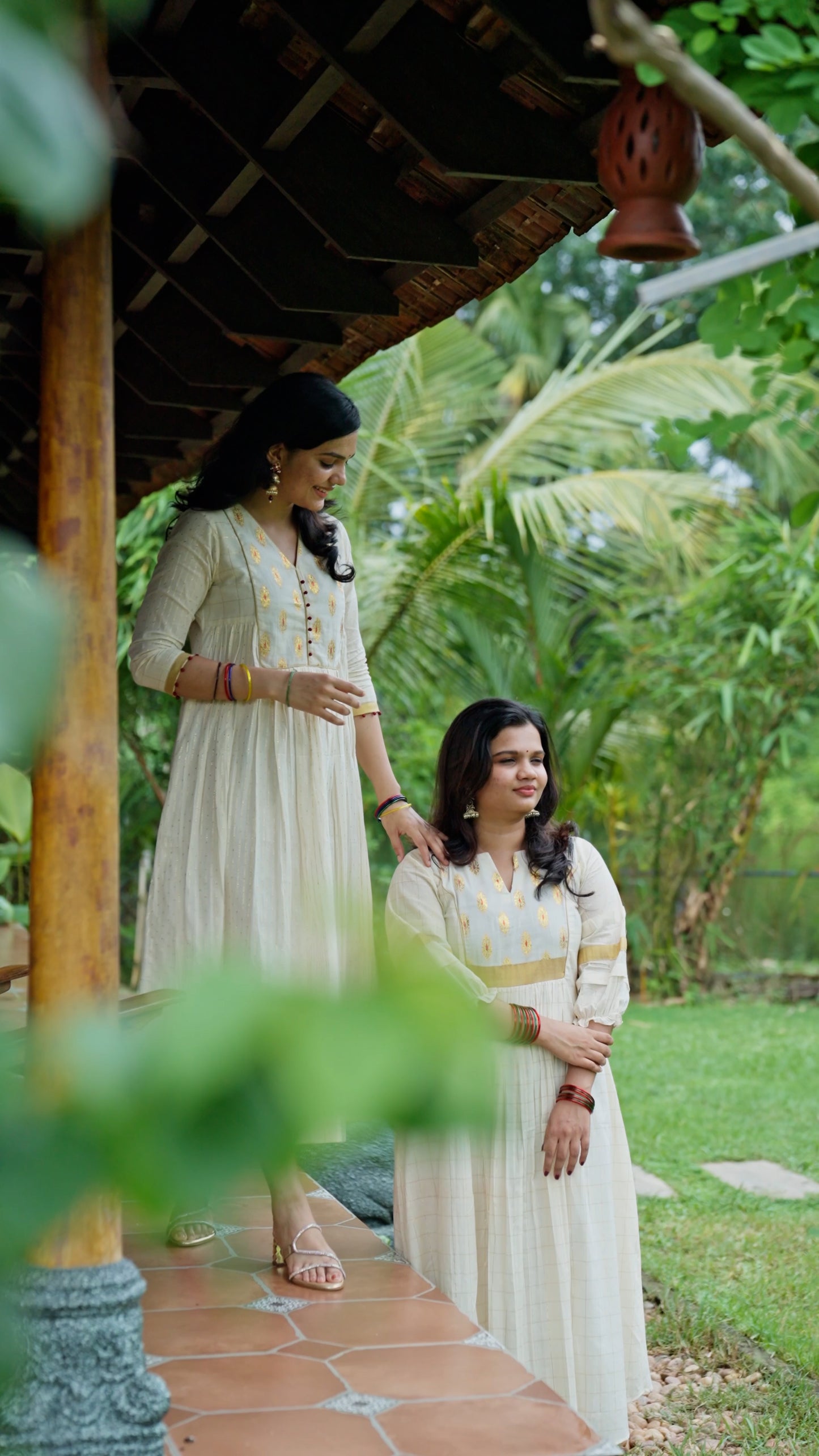 Premium Cotton Kurthi with Buttas & Kasavu Borders [KR2]
