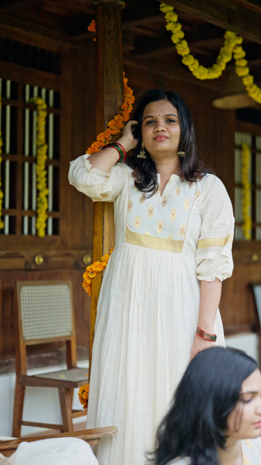 Premium Cotton Kurthi with Buttas & Kasavu Borders [KR1]